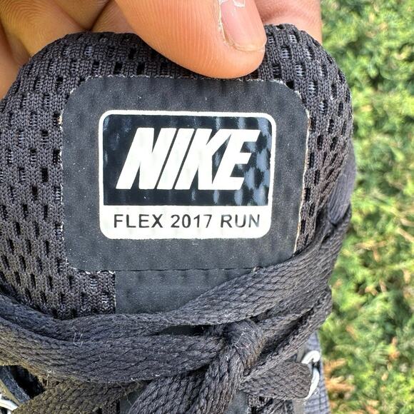 Nike Flex 2017 RN Women’s Athletic Shoes Size 10 Black - Picture 10 of 15